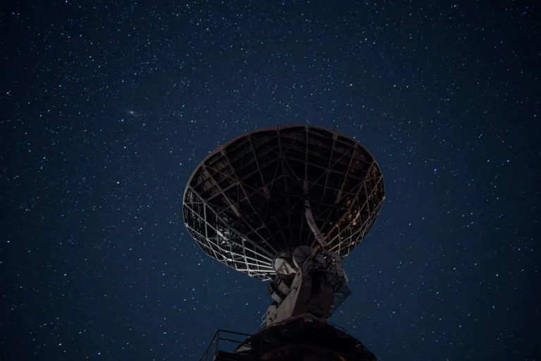 FRACTAL Unveils Mesh-to-Gateway System for Part 15 D2D Satellite Connectivity