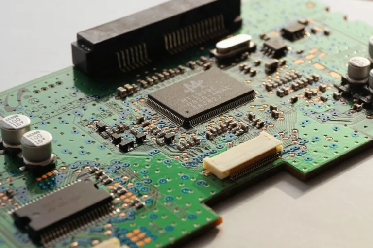 Renesas Unveils Gen 3 MRDIMM Chipset Solutions Delivering 16,000 MTs DDR5 Performance for AI and HPC Systems