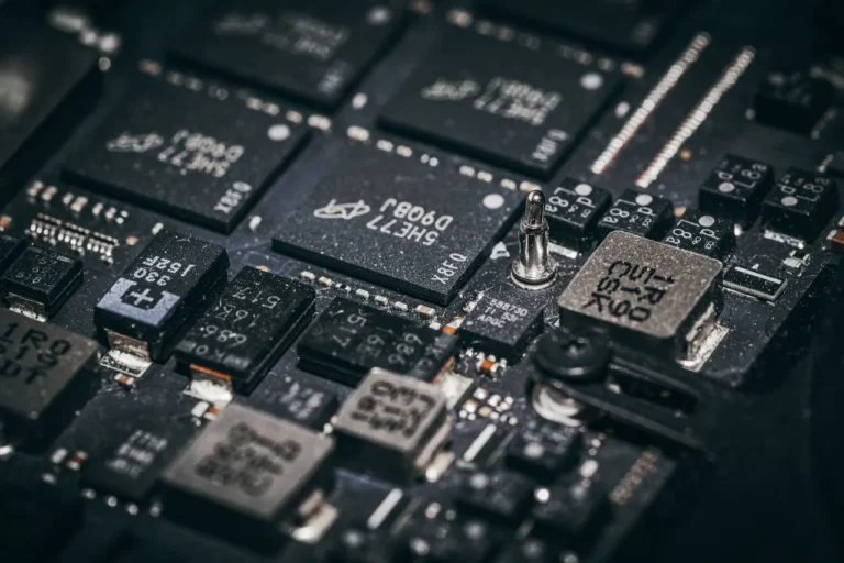 Intel Foundry and ASML Collaborate to Accelerate High-NA EUV Industry Readiness