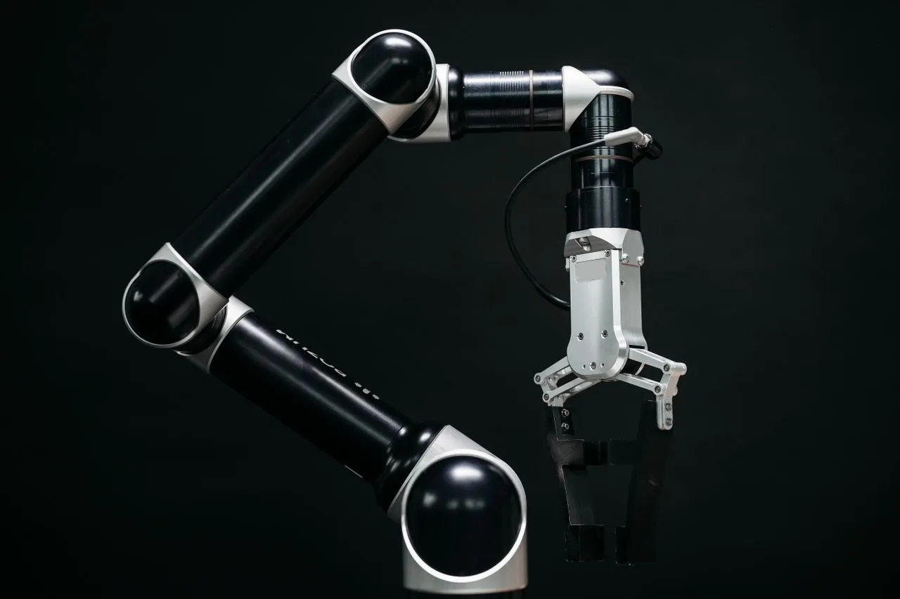 Panasonic and KOSEN Partner to Develop Manufacturing Talent for the AI Era